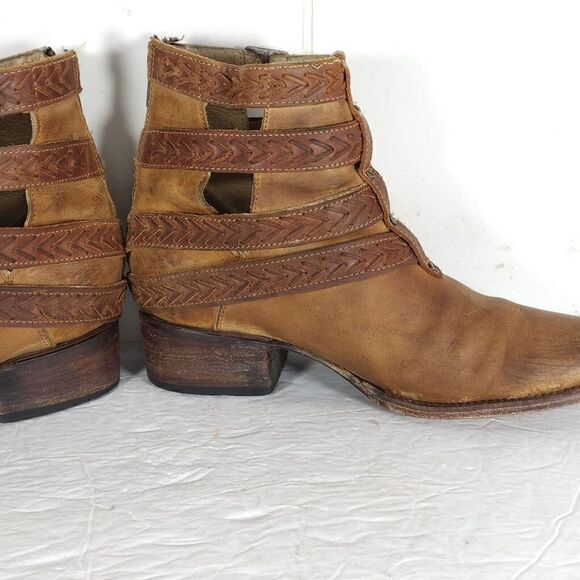 FREEBIRD BY STEVEN Women's Roper US 9M Brown Leather Distressed Strappy Booties - Picture 7 of 14